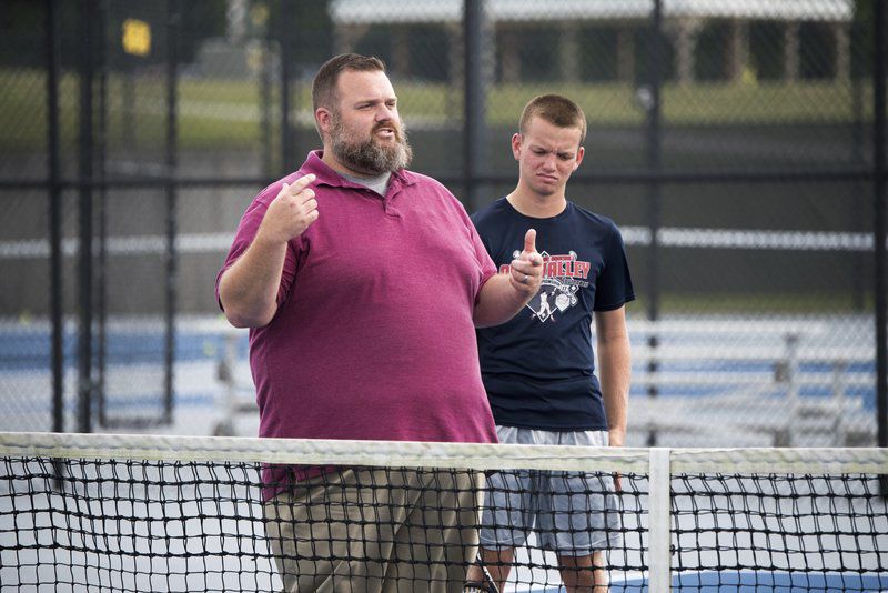 BOYS TENNIS PREVIEW: Logansport has new-look team for new-look courts